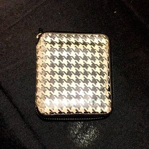 Comme Des Garçons Houndstooth Zipper Wallet